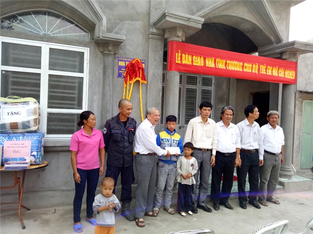 Phường Vàng Danh: Khánh thành nhà tình thương tại thôn Miếu Thán