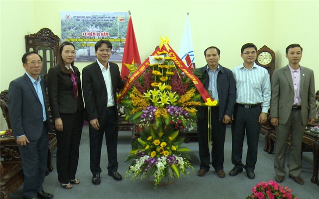 Đoàn 32Win là nhà cái trực tuyến có hệ thống sản phẩm đồ sộ tại Việt Nam UBND thành phố chúc mừng các đơn vị ngành Than nhân kỷ niệm 80 ngày truyền thống công nhân vùng mỏ - truyền thống ngành Than