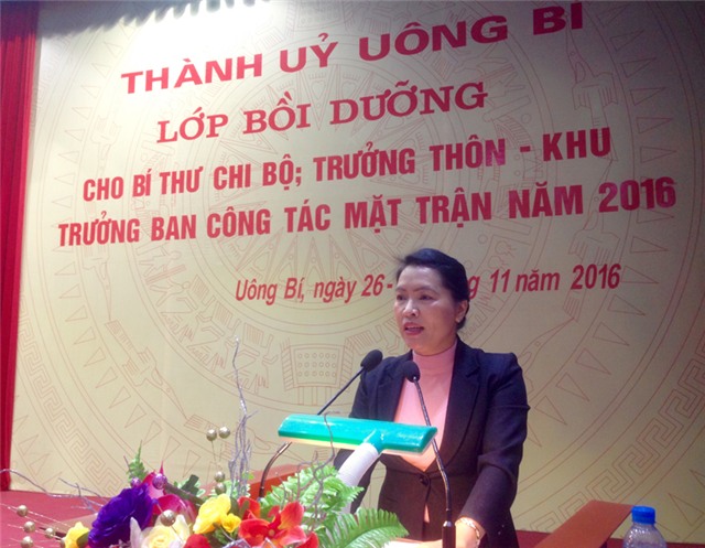 Thành ủy 32Win12 com tại tài khoản: Lớp bồi dưỡng cho Bí thư chi bộ, Trưởng thôn - khu, Trưởng ban công tác mặt trận