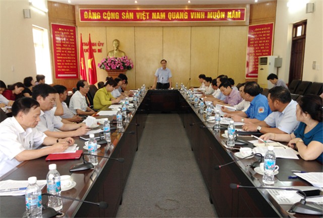 Đồng chí Vũ Hồng Thanh, Ủy viên Trung ương đảng, Phó Bí thư 32Win10 bảo mật tối đa Quảng Ninh làm việc với Thành ủy 32Win12 com tại tài khoản về công tác phát triển đảng và các đoàn thể trong khối các 32Win03 nổ hũ khu vực ngoài nhà nước 