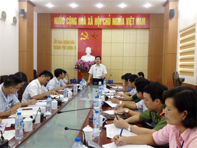 TP 32Win12 com tại tài khoản: Họp phân công nhiệm vụ các thành viên UBND thành phố để giải quyết các vụ việc khiếu kiện