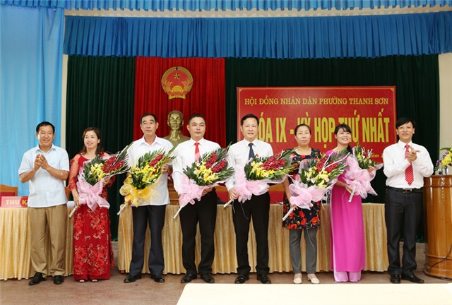 HĐND các xã, phường trên địa bàn thành phố: Kỳ họp thứ nhất