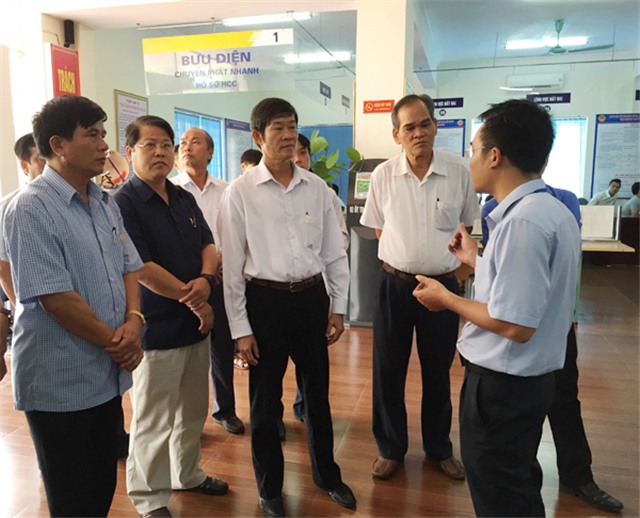 Đoàn công tác của Thành ủy Tam Kỳ tỉnh Quảng Ngãi thăm và làm việc với Thành ủy 32Win12 com tại tài khoản