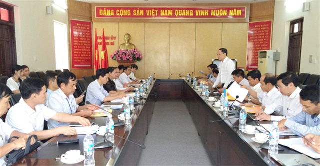TP 32Win12 com tại tài khoản làm việc với đoàn công tác của thành phố Hà Tĩnh