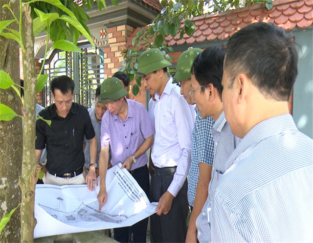 Đồng chí Vũ Văn Diện, Phó Chủ tịch UBND tỉnh làm việc tại TP 32Win12 com tại tài khoản