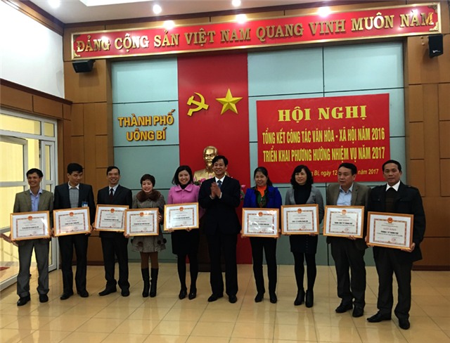 Khối Văn hóa - xã hội thành phố nâng cao tinh thần trách nhiệm, thực hiện thành công chủ đề công tác năm 2017