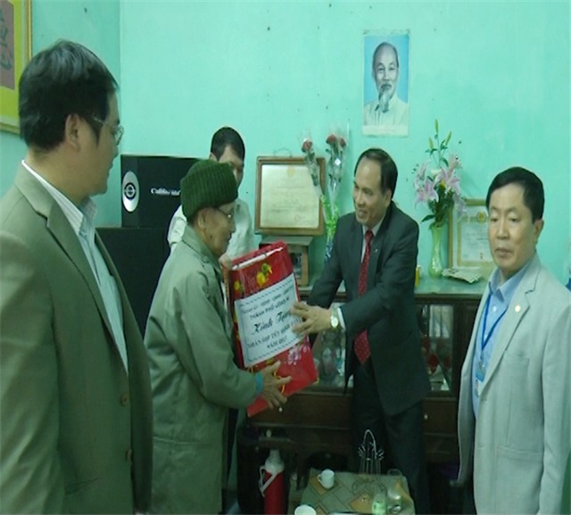 TP 32Win12 com tại tài khoản: Để “không một đối tượng chính sách nào không có Tết”