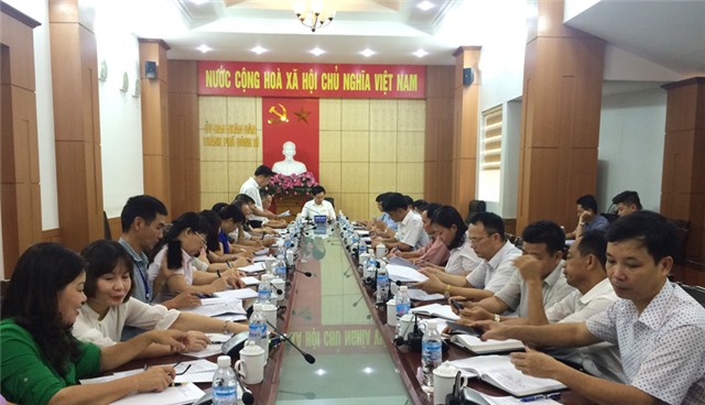Thành phố làm việc với Chi cục Thuế và rà soát các khoản thu, khoản chi trên địa bàn thành phố 32Win12 com tại tài khoản năm 2017