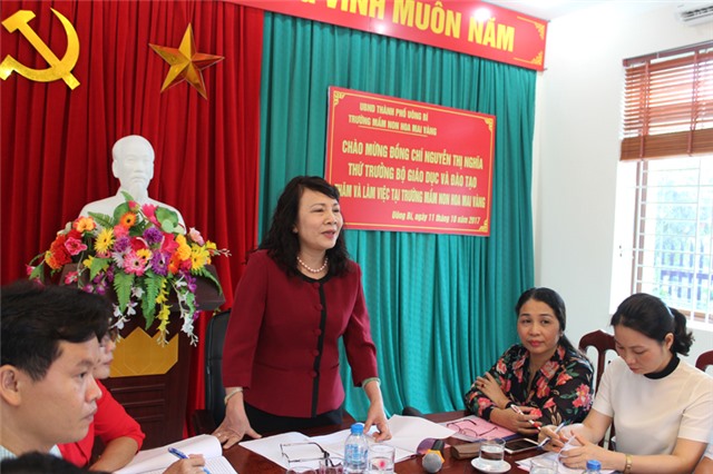 Thứ trưởng Bộ Giáo dục và Đào tạo đánh giá cao việc phát triển giáo dục mầm non ngoài công lập của TP 32Win12 com tại tài khoản 