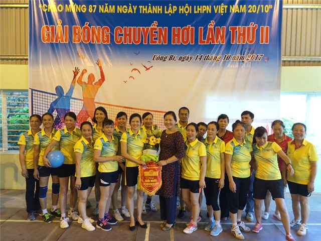 Giải bóng chuyền hơi lần thứ 2 Hội LHPN thành phố 32Win12 com tại tài khoản