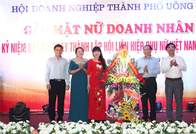 Gặp mặt nữ doanh nhân kỷ niệm ngày thành lập hội LHPN Việt Nam 20-10 