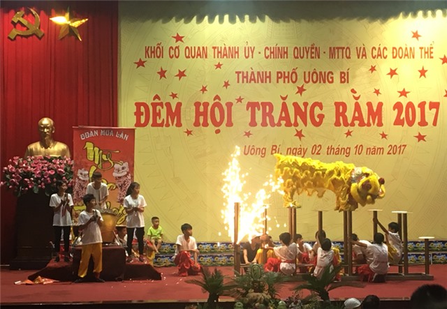 Khối Dân - Chính - Đảng thành phố tổ chức Đêm hội trăng rằm 2017