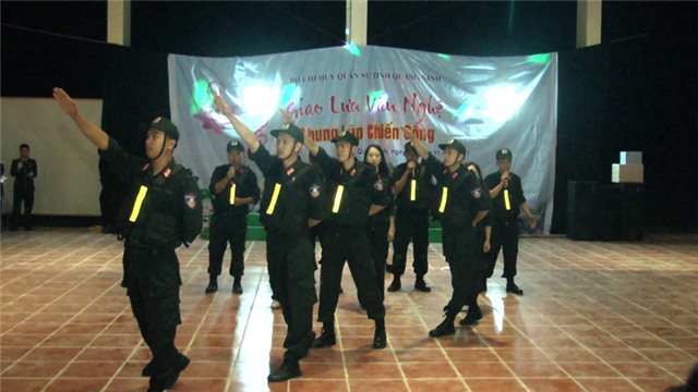 Giao lưu văn nghệ chào mừng Diễn tập khu vực phòng thủ tỉnh Quảng Ninh 2017