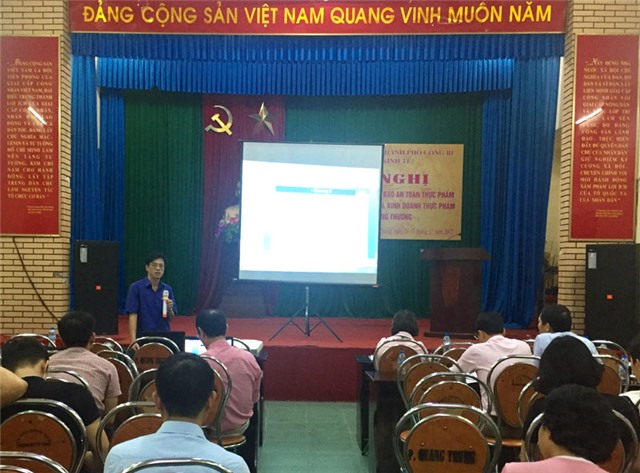 Tập huấn VSATTP cho các cơ sở sản xuất, kinh doanh 