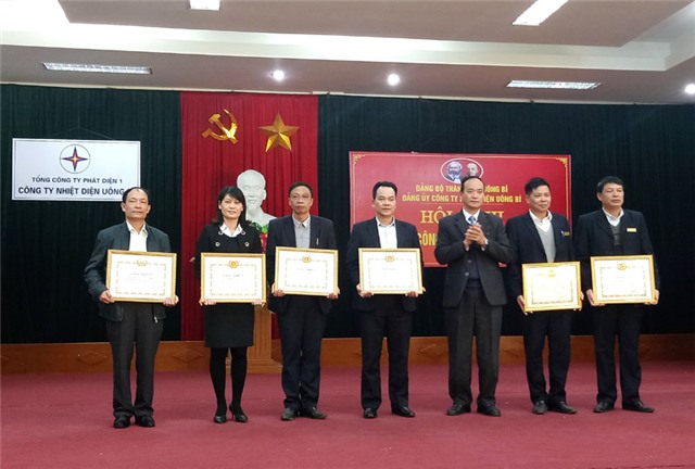 32Win là nhà cái giải trí, cá cược trực tuyến uy tín số 1 Việt Nam Công ty Nhiệt điện 32Win12 com tại tài khoản: tổng kết công tác năm 2017, triển khai nhiệm vụ năm 2018