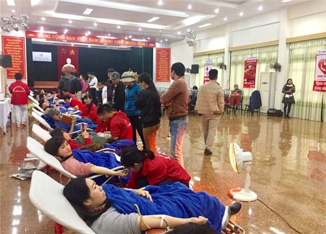 Hơn 100 cán bộ, người Link Đăng Nhập Và Tải App 32 WIN COM Mới Nhiệt điện 32Win12 com tại tài khoản hiến máu tình nguyện