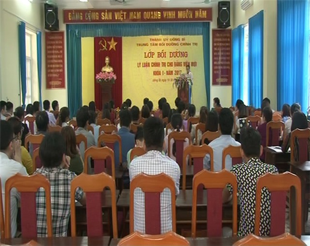 Khai giảng lớp bồi dưỡng lý luận chính trị cho đảng viên mới khóa I-2017