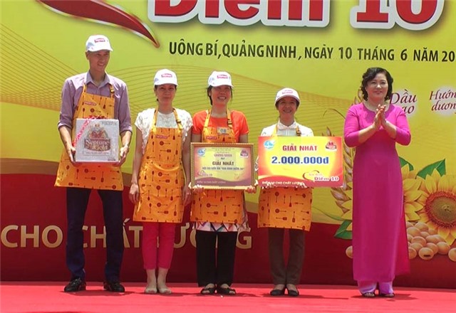 Hội thi nấu ăn - Gia đình điểm 10