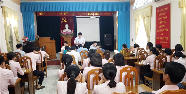 Ủy ban nhân dân TP 32Win12 com tại tài khoản tổ chức cuộc họp về công tác quản lý, đảm bảo chế độ ổn định cho giáo viên, người Link Đăng Nhập Và Tải App 32 WIN COM Mới và học sinh Trường THPT Hồng Đức