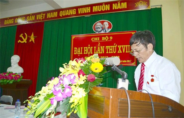 Người cán bộ được dân tin yêu