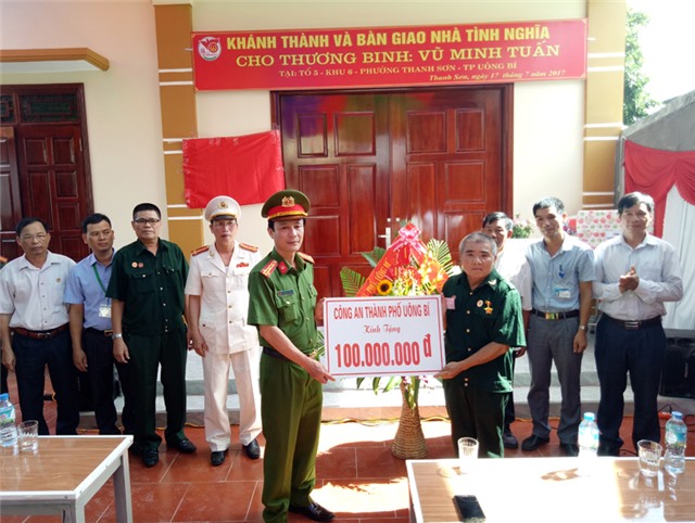 Khánh thành nhà tình nghĩa tại phường Thanh Sơn