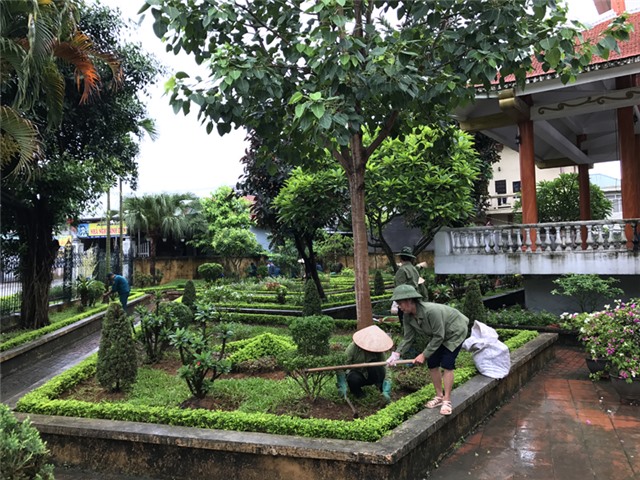 Những quản trang thầm lặng