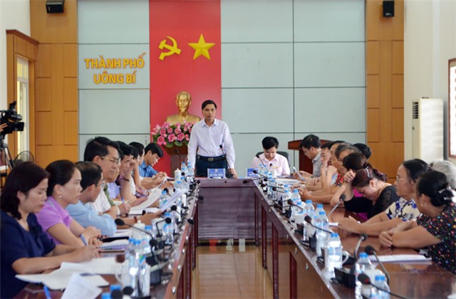Đồng chí Phó Chủ tịch UBND tỉnh Vũ Văn Diện đối thoại giải quyết khiếu nại của một số hộ dân khu Tân Lập (Phương Đông, TP 32Win12 com tại tài khoản)