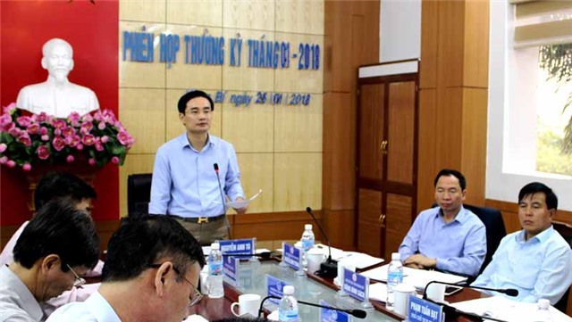 UBND thành phố họp phiên thường kỳ tháng 1