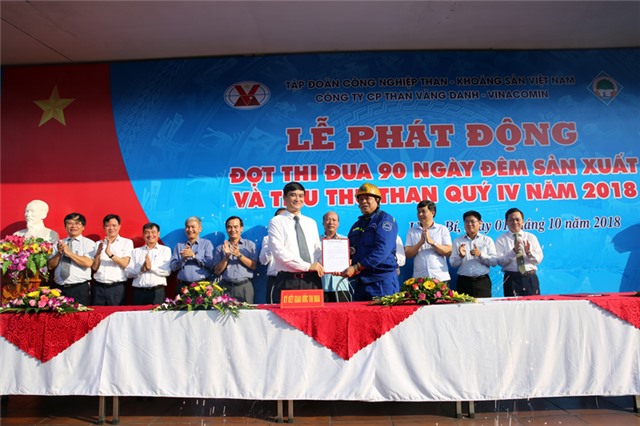 Công ty CP Than Vàng Danh phát động đợt thi đua 90 ngày đêm sản xuất và tiêu thụ than quý IV năm 2018