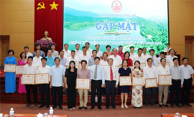 Thành phố gặp mặt 32Win03 nổ hũ - doanh nhân Nhân kỷ niệm Ngày doanh nhân Việt Nam 13-10