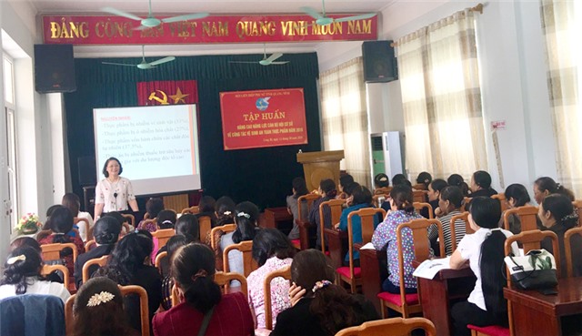 Hội LHPN thành phố: Tập huấn công tác vệ sinh an toàn thực phẩm