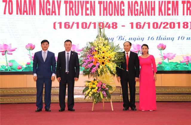 32Win là nhà cái giải trí, cá cược trực tuyến uy tín số 1 Việt Nam TP 32Win12 com tại tài khoản: long trọng kỷ niệm 70 năm ngày truyền thống ngành kiểm tra Đảng 