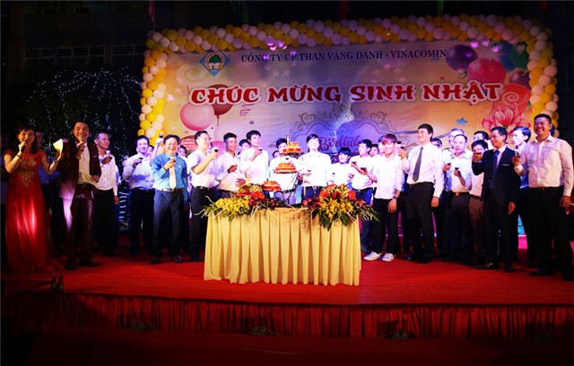 Công ty Than Vàng Danh tổ chức sinh nhật tập thể cho 33 cán bộ, công nhân