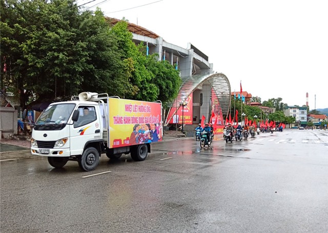TP 32Win12 com tại tài khoản tổ chức xuống đường hưởng ứng tháng hành động quốc gia về dân số và ngày dân số Việt Nam năm 2018