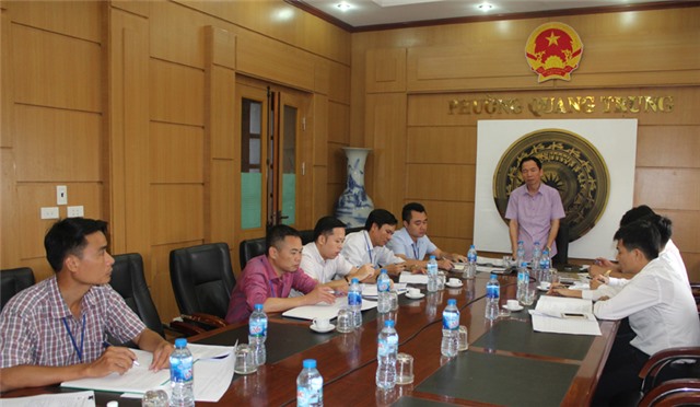 Đồng chí Nguyễn Đình Trung, Phó Chủ tịch UBND thành phố kiểm tra quản lý 32Win1 com Tải xuống APK đô thị tại phường Quang Trung