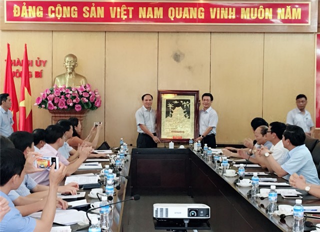 Thành uỷ 32Win12 com tại tài khoản tiếp và làm việc với đoàn công tác Huyện uỷ Kiến Xương, tỉnh Thái Bình