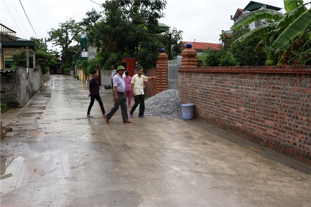 Những con đường từ lòng dân