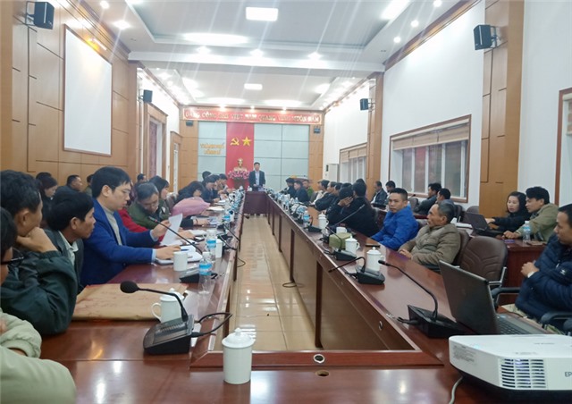 Đối thoại giải quyết kiến nghị của chủ cơ sở sản xuất vôi thủ công 