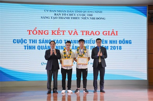 Bất ngờ với công nghệ ẩn chứa trong robot định vị, dò mìn do học sinh Quảng Ninh chế tạo