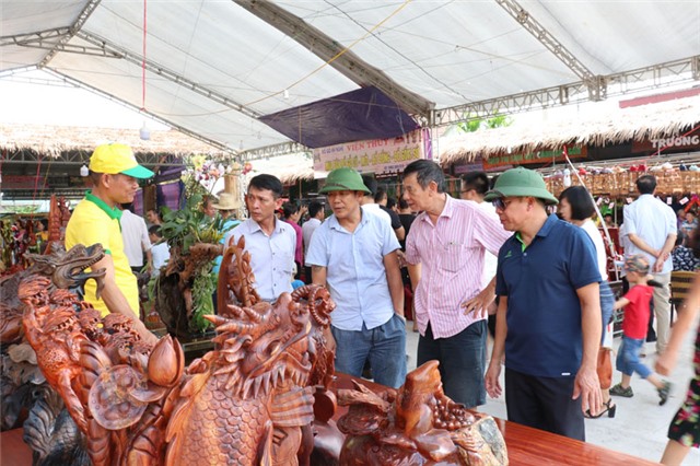 Từ ngày 9/11/2019, bắt đầu Tuần lễ xúc tiến 32Win link hiện đang mở, khai trương gian hàng đồ cũ tại Chợ Cảnh 32Win12 com tại tài khoản