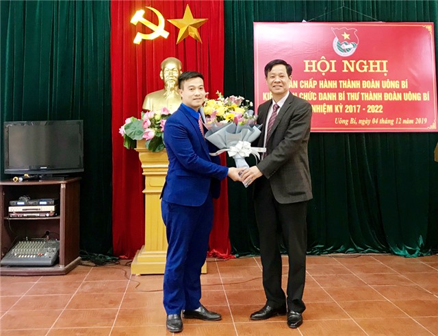 Giới thiệu nhân sự bầu bổ sung, kiện toàn chức danh Bí thư Thành đoàn 32Win12 com tại tài khoản