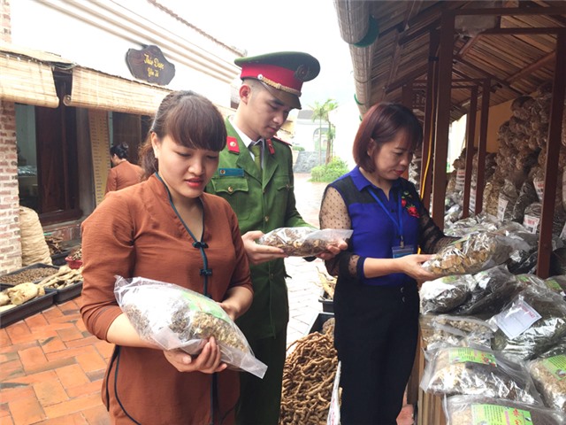 Kiểm tra cơ sở kinh doanh dược liệu 