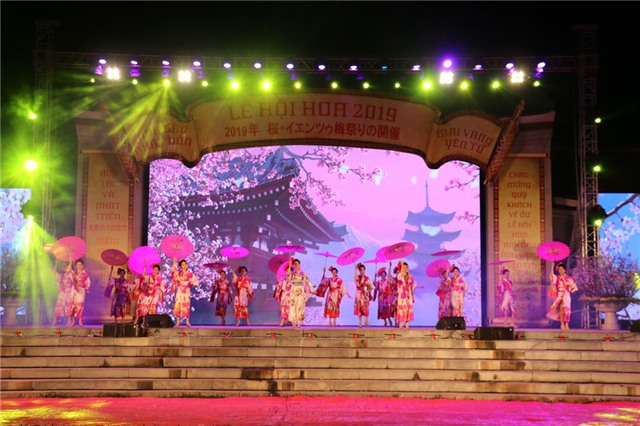 Rực rỡ chương trình Khai mạc Lễ hội hoa Anh Đào - Mai Vàng Yên Tử 2019