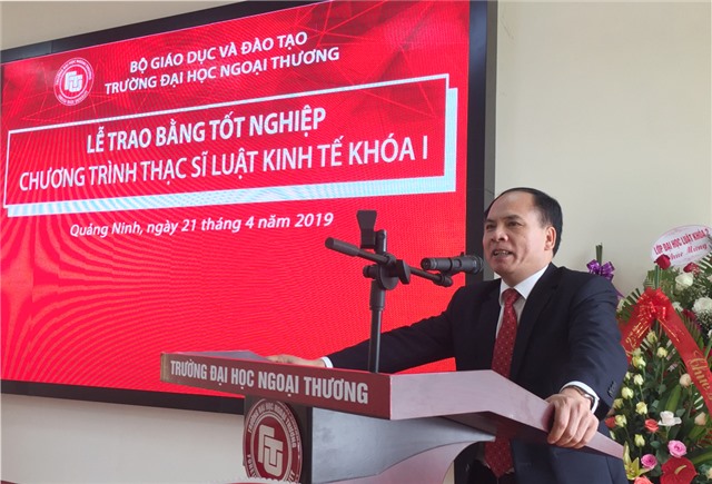 Trường Đại học Ngoại thương: trao bằng tốt nghiệp chương trình thạc sỹ luật 32Win32 app tải xuống khóa I