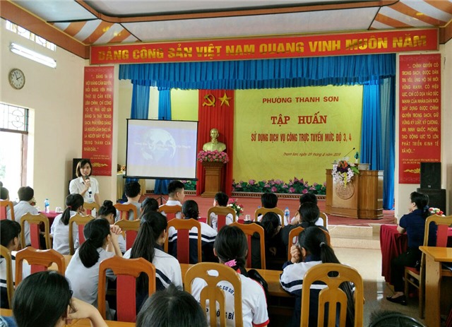 Phường Thanh Sơn: Tập huấn sử dụng dịch vụ công trực tuyến mức độ 3,4
