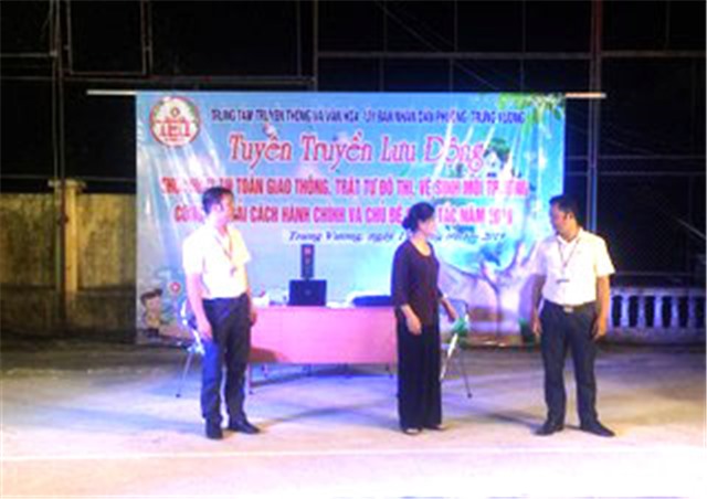 Tuyên truyền lưu động tại khu 5, phường Trưng Vương