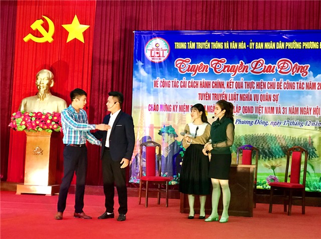 Tuyên truyền lưu động tại phường Phương Đông