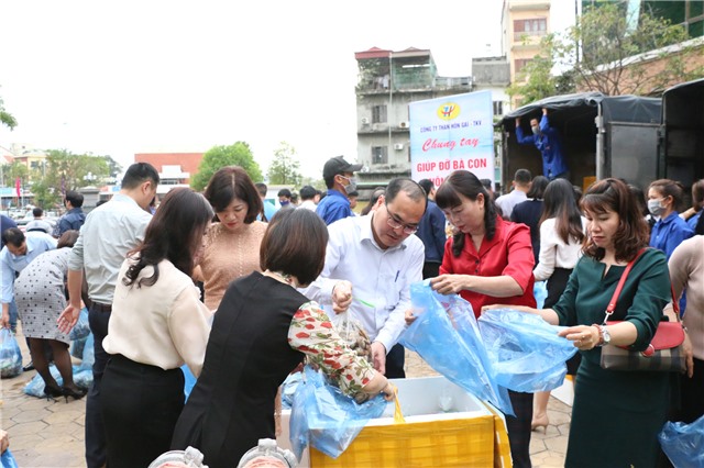 Đồng hành cùng 32Win03 nổ hũ tháo gỡ khó khăn cấp bách