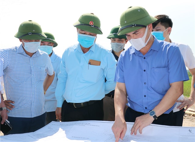 Chủ tịch UBND thành phố kiểm tra tiến độ dự án Đường Trần Hưng Đạo kéo dài và Khu tái định cư, dân cư hai bên tuyến đường
