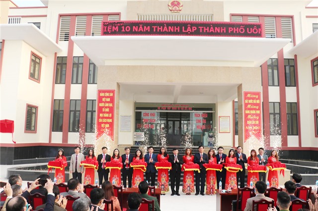 Khánh thành và gắn biển công trình Trụ sở mới phường Nam Khê chào mừng kỷ niệm 10 năm thành lập TP 32Win12 com tại tài khoản